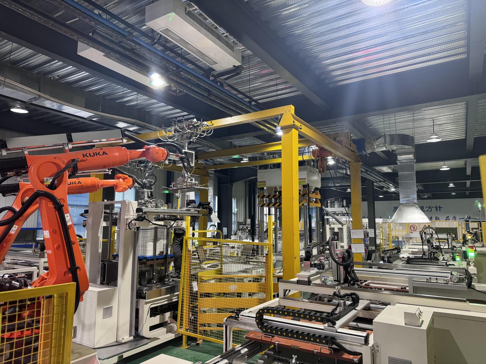 大力储能生产车间正在加紧生产