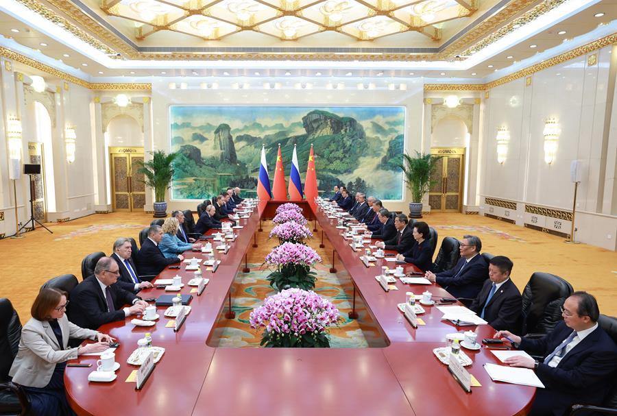 △2026年5月20日上午,习近平主席在北京人民大会堂同来华进行国事访问的俄罗斯总统普京举行会谈。这是两国元首举行小范围会谈。